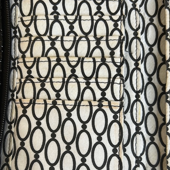 Hobo black leather distressed clutch/wallet - Picture 10 of 15